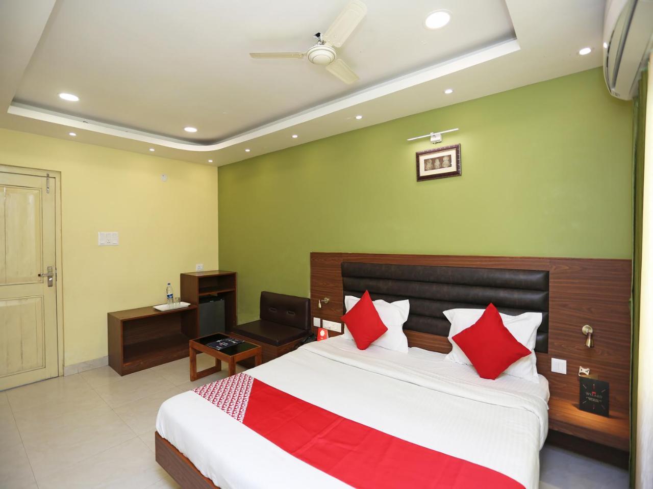 Oyo 13320 Ocean Delight Hotel Puri