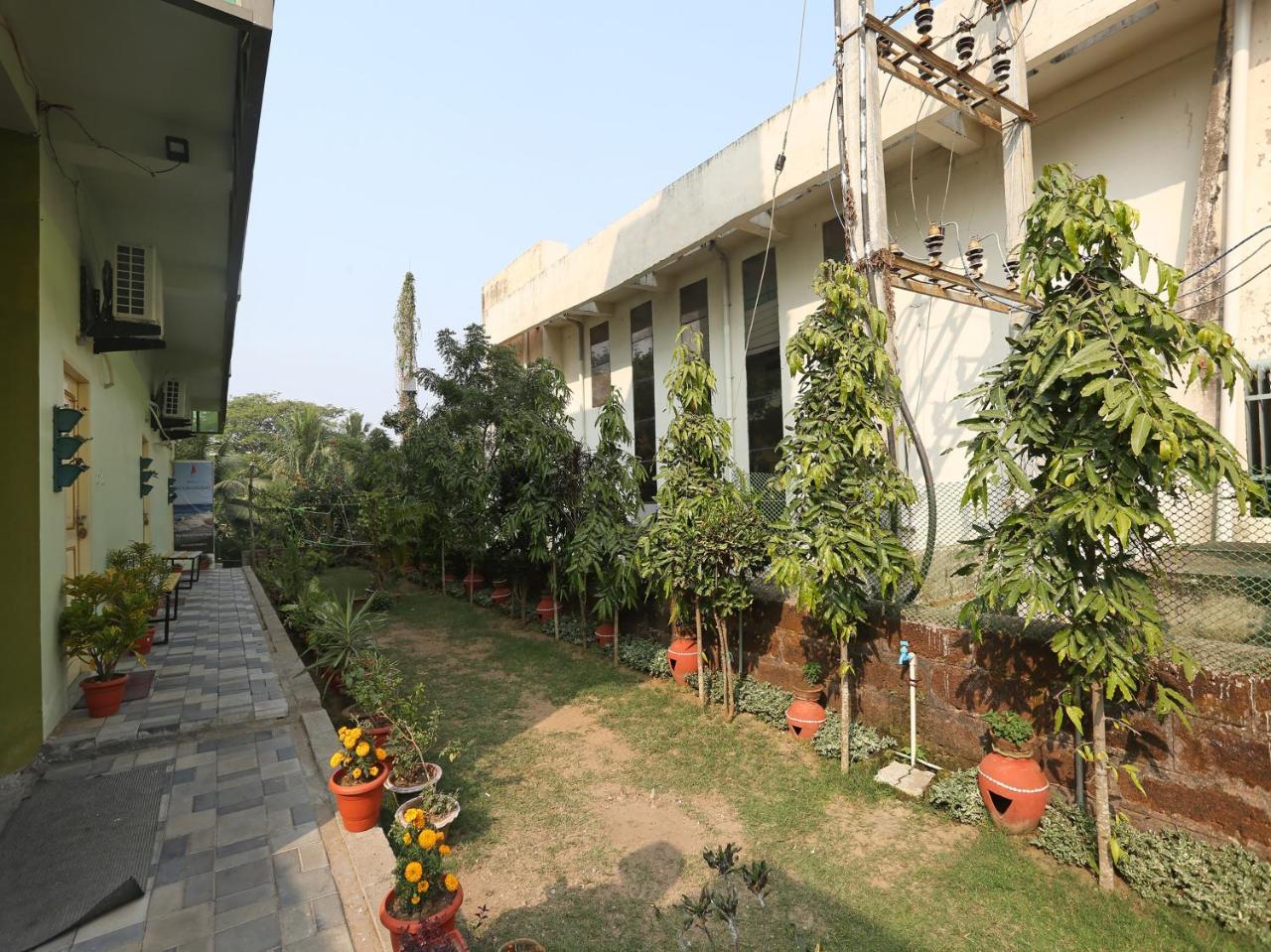 Oyo 13320 Ocean Delight Hotel